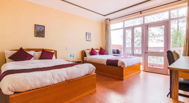 Himalayan House Resort, Забронировать Курортный отель Отели Дхуликхел с завтраком, Завтраки