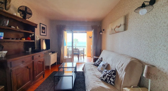 Studio les Pieds dans l'Eau, Забронировать Отель Сис-Фур-Ле-Плаж Var coast, рядом с Plage du Mont-Salva