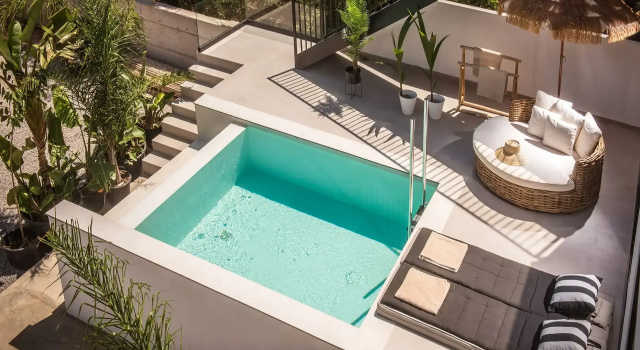 Полулюкс с балконом Sunvillage Malia Suites