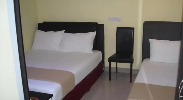OYO 90461 Melawati Times Inn