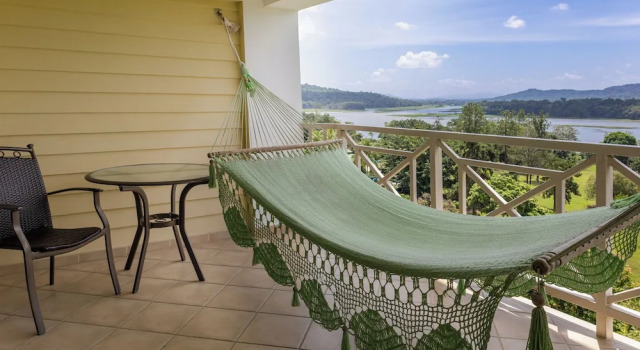 Двухместный номер Standard с балконом и с видом на реку Gamboa Rainforest Reserve
