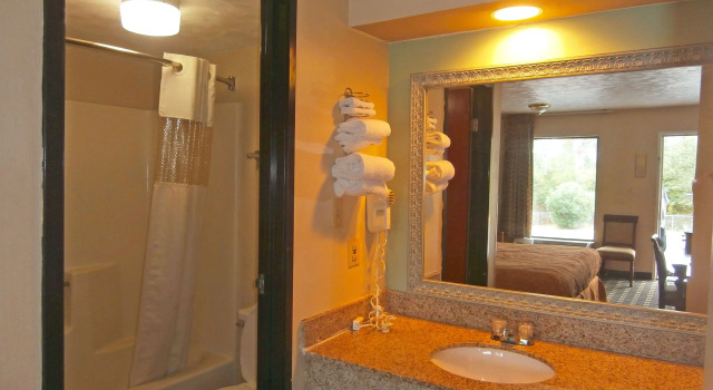 Четырёхместный номер Standard Americas Best Value Inn - Augusta / South
