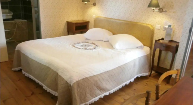 Люкс Standard MANOIR de lESPERANCE Toute lannee Gites Chambres - Cabanes - PISCINE sous abri