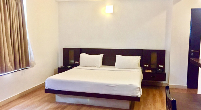 SinQ Beach Resort, Foglalás Üdülőközpont Calangute North Goa
