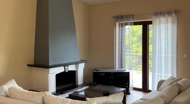 Villa Sea Breezes, Book Villa Hotels in Central Greece with Parking, Parking