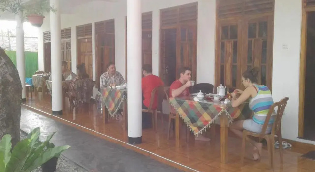 Sayura Beach Hotel