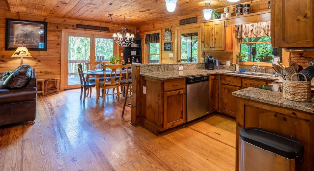 Номер Standard с 4 комнатами с видом на озеро stayNantahala - Smoky Mountain Cabins