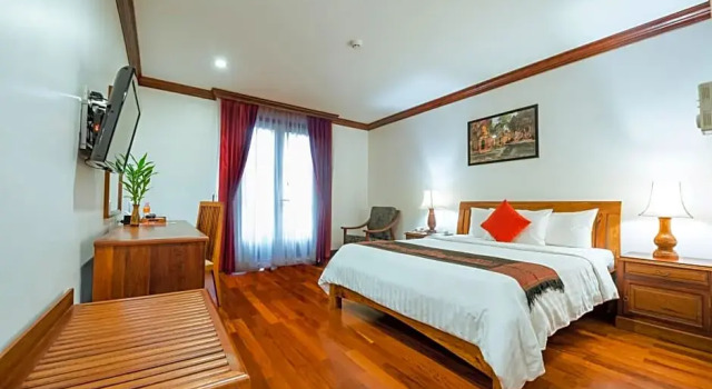 Номер Standard с балконом Royal Crown Hotel & Spa
