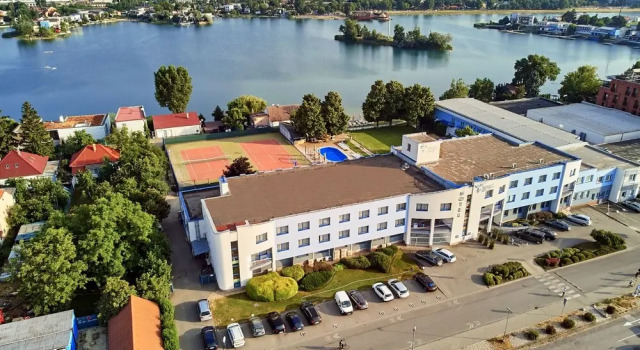 Hotel Senec Lake Resort