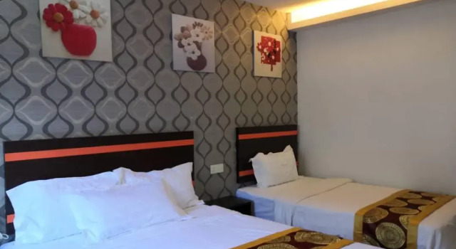 Standardní Třílůžkový pokoj Mega Inn