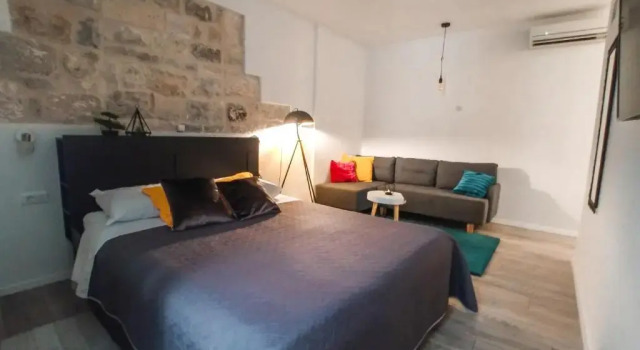 Студия Julije Rooms