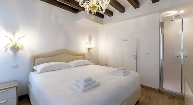 Rialto Suite 707