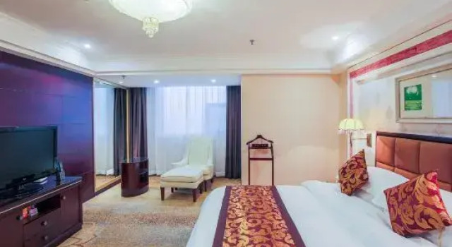 Люкс Premier Honor International Hotel