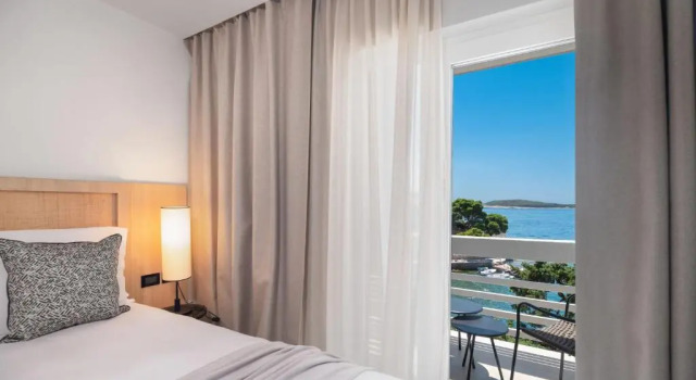 Номер Standard Beach Bay Hvar Hotel