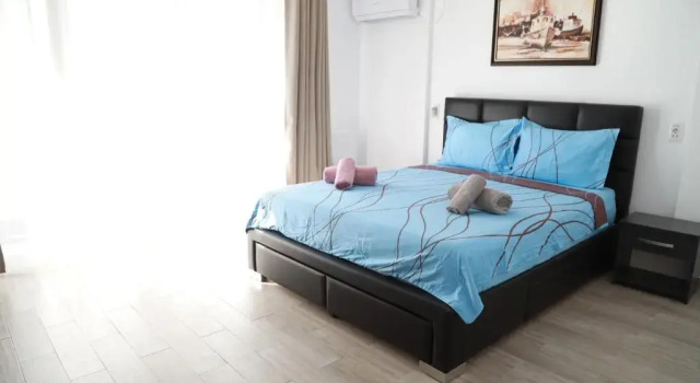 Seaview studio plus PP at Beach Residence, Varaa Huoneisto Hotellit Mamaia-Sat pysäköinnillä, Pysäköinti