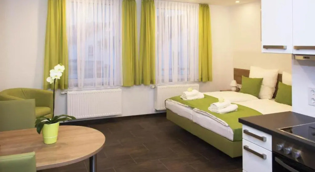 Апартаменты B&B Outlet Hotel