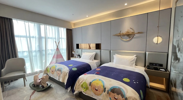 Двухместный семейный номер Standard Qingyuan Argyle Hotel
