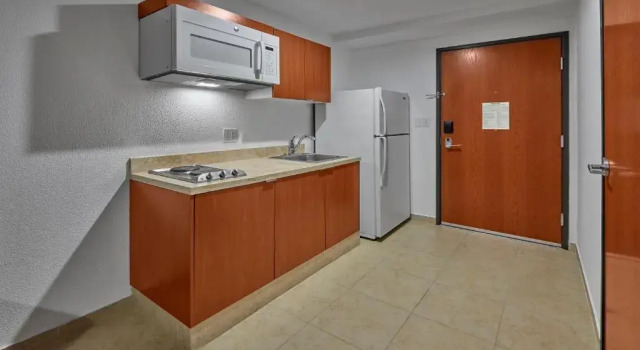 Четырёхместный люкс Extended Suites Monterrey Aeropuerto