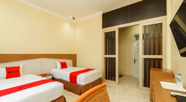 Hotel & Restaurant Sempurna by RedDoorz, Rezerwuj Hotel Lubuklinggau Sumatra