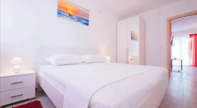 Апартаменты c 1 комнатой с балконом и с видом на море House Karlo Apartments