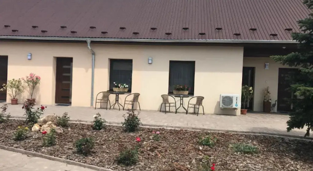 Kristály apartmanok, Book Hotel Kisvarda 