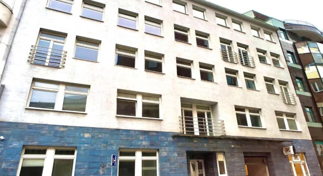Urban Elephants Hostel, Забронировать Хостел Недорогие отели Братиславы, рядом с Старый мост, недорого