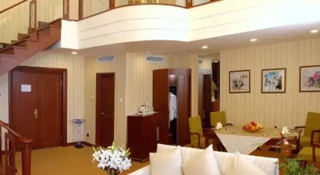 Люкс Deluxe Jilin Province Hotel