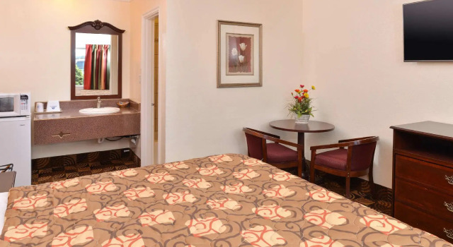 Номер Standard Americas Best Value Inn & Suites Klamath Falls