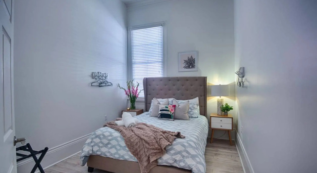 Best Location 5BR Next to French Quarter Book NOW!