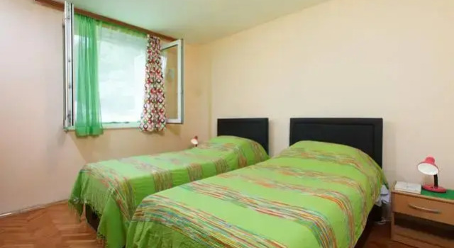 Apartment Nada, Prenota Appartamento Splitska 