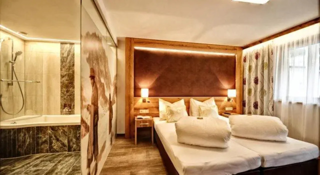 Hotel Arnika, Prenota Hotel Ischgl Ischgl-Paznaun