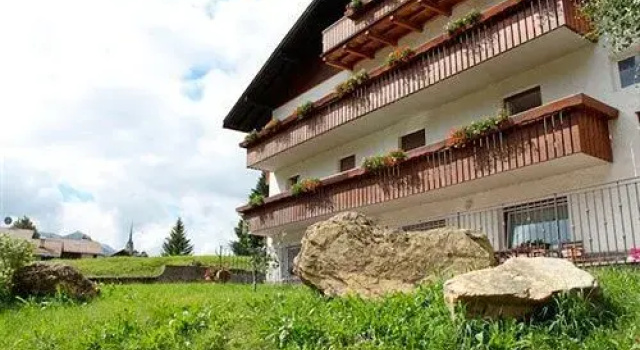 Villa Bacchiani, Забронировать Вилла Коттеджи Поцца-ди-Фасса, рядом с Кресельный подъёмник Вайолет 1 (нижняя станция), Коттедж