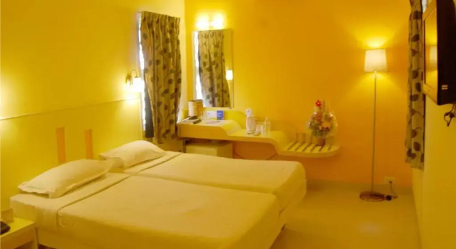 Двухместный номер Deluxe Hotel Pandian