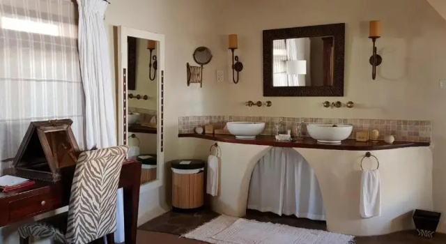 Двухместный номер Standard Olarro Lodge