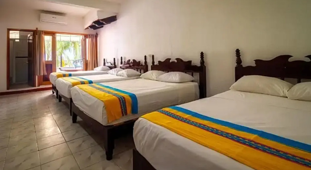 Семейный номер Standard с видом на море Hotel y Bungalows Acuario