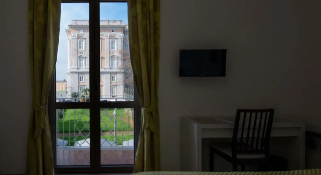 Номер Deluxe LInsolita Reggia