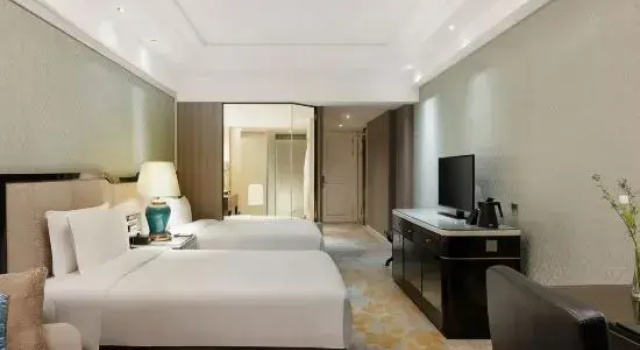 Номер Deluxe InterContinental Chengdu Global Center by IHG