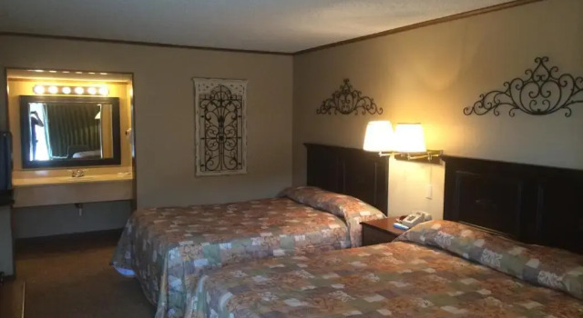 Interstate Inn