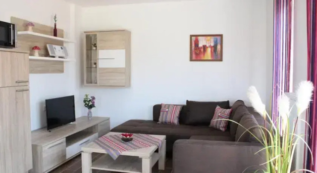 Ferienhaus Brigitte, Забронировать Отель Отели Каролинензиль с парковкой, рядом с Немецкий музей шлюзовых портов, Парковка