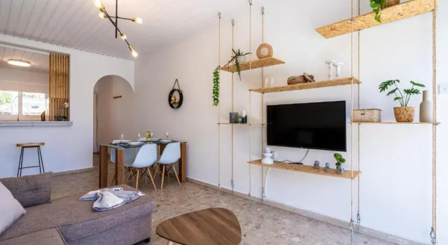 Keylana's 2-BR Apt in Pyla, Buchen Sie Hotel Pyla Bezirk Larnaca, in der Nähe von Pyla Beach