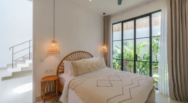 Вилла Luxury Puri Senang - Modern Pool Villa, 6 Mins to Berawa Beach & Finns