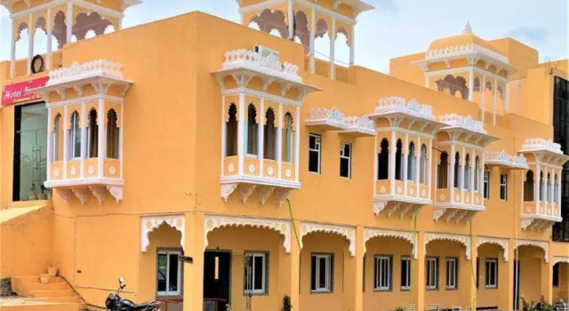 Krishna Restaurants and Resorts, Rezervovat Hotel Kumbhalgarh Rajasthan