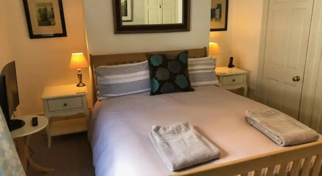 Lansdown Slope Townhouse - Elegant 5 Bedrooms near Assembly Rooms
