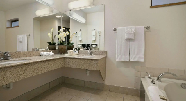 Двухместный люкс c 1 комнатой Baymont by Wyndham Seattle/Kirkland WA