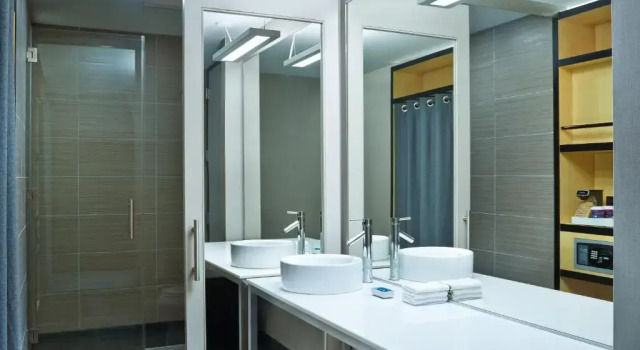 Двухместный номер Standard Aloft by Marriott Oklahoma City Downtown - Bricktown