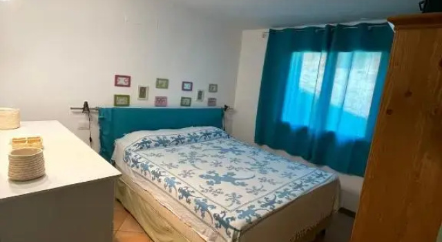 2 Bedroom Apartment close to Bados Beach, Забронировать Апартаменты/квартира Отели Ольбия с парковкой, рядом с Пляж Ло-Сквало, Парковка