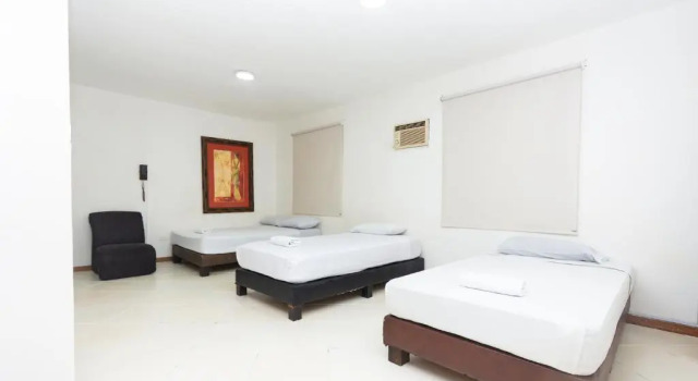 Четырёхместный номер Standard Hotel Villa Real