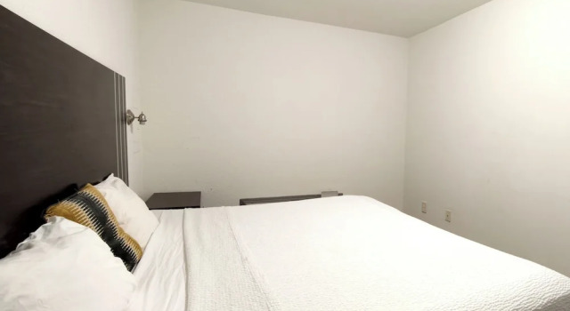 Люкс Sunset Lodge Elgin near US 290 by Hotel O
