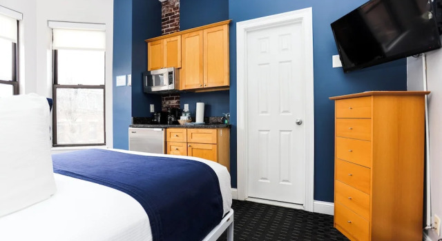 Студия Standard Maverick Suites at 400 Columbus Ave