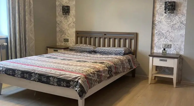 Apartamenty na pereulke Popovicha, Buchen Sie Ferienwohnung Hrodna 